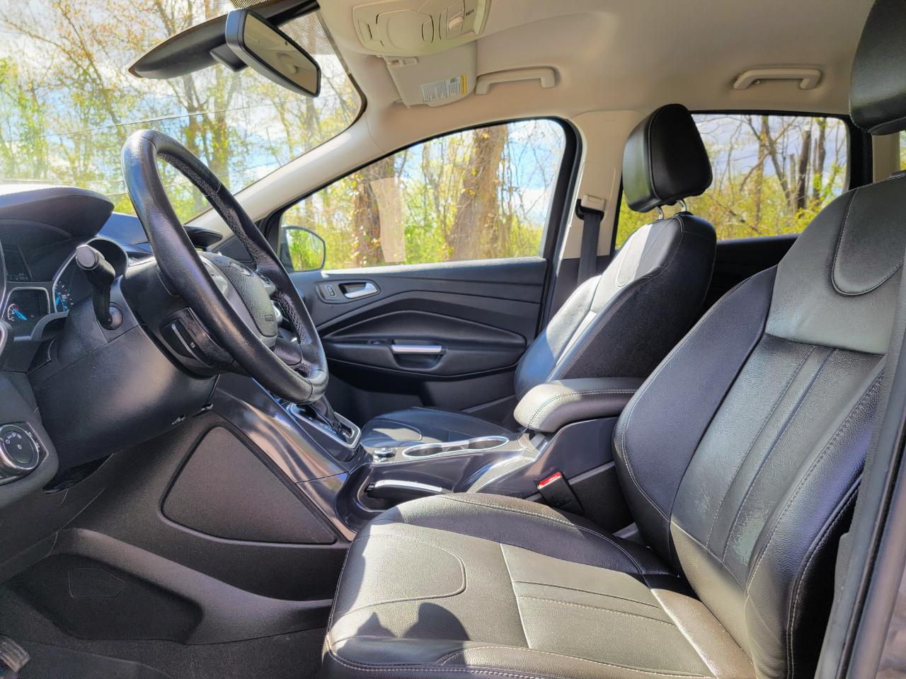 Ford Escape Titanium 4WD 2013