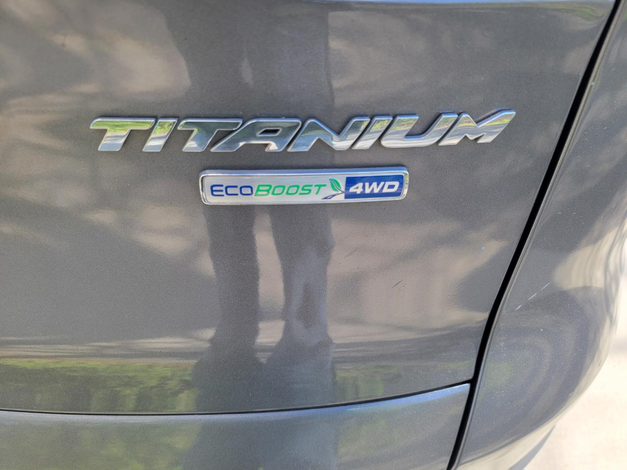 Ford Escape Titanium 4WD 2013