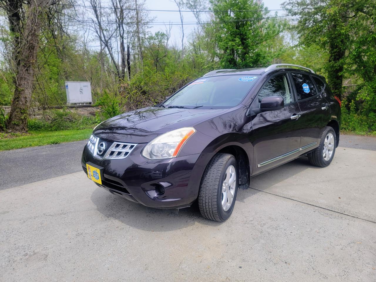 Nissan Rogue S AWD 2011