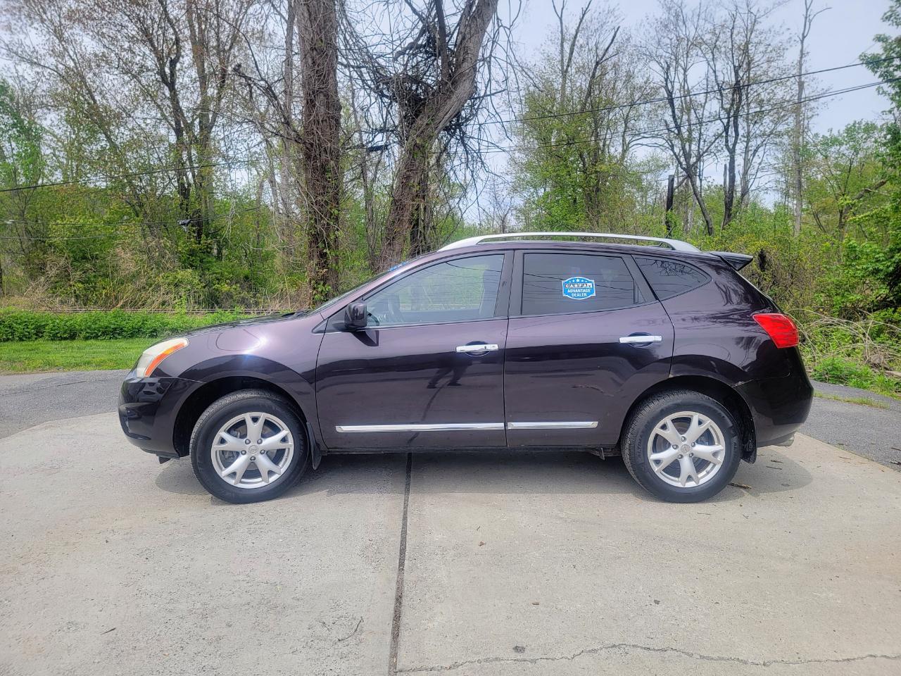 Nissan Rogue S AWD 2011
