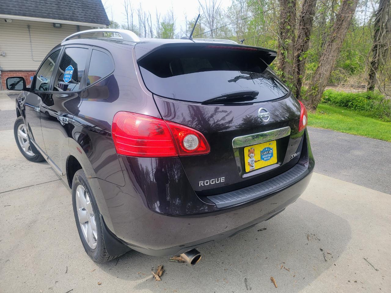 Nissan Rogue S AWD 2011