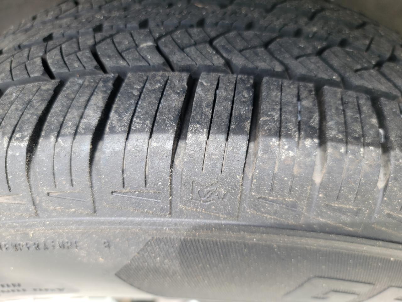 Nissan Rogue S AWD 2011