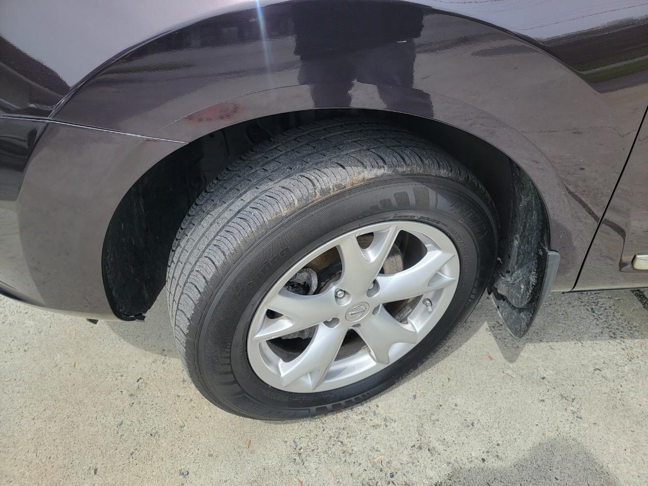 Nissan Rogue S AWD 2011