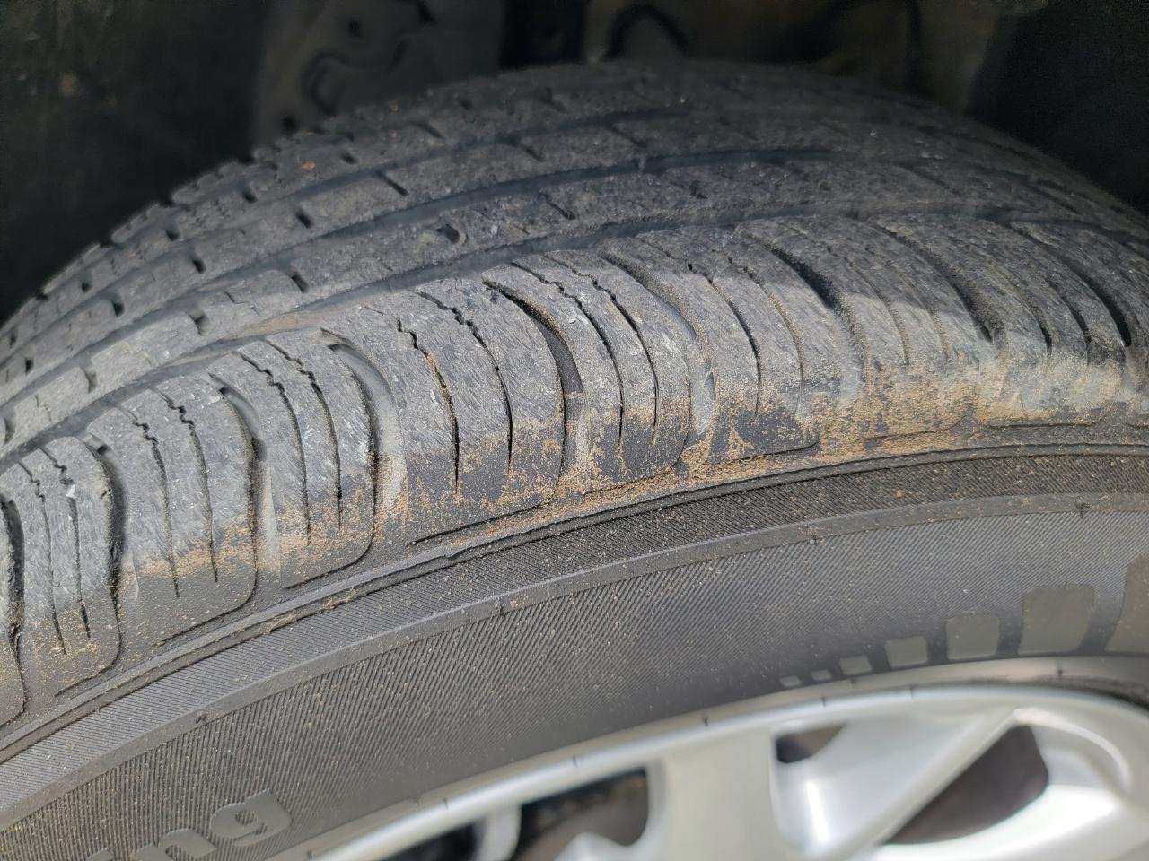 Nissan Rogue S AWD 2011