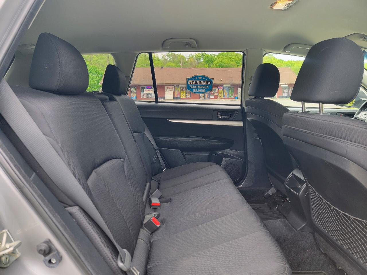 Subaru Outback 2.5i Premium 2010