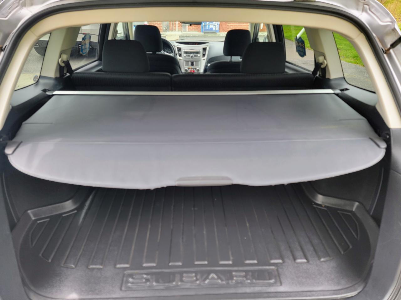 Subaru Outback 2.5i Premium 2010