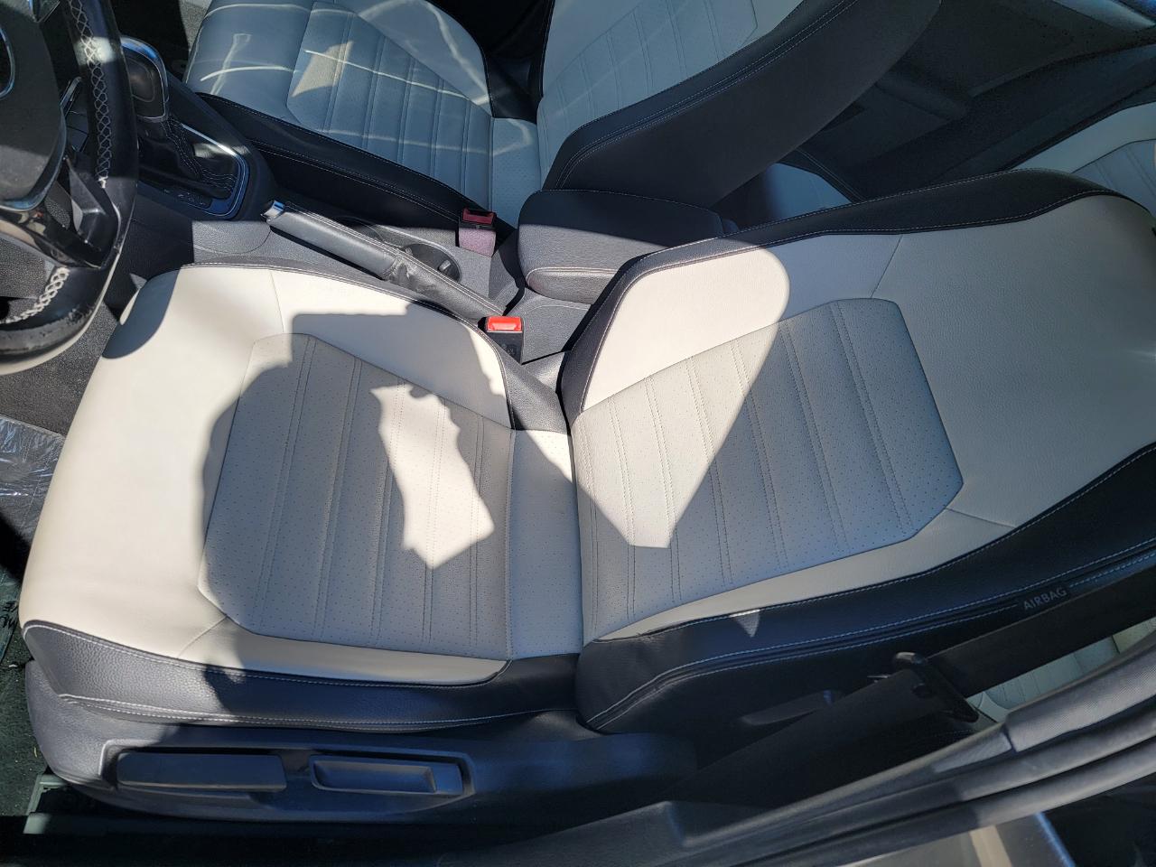 Volkswagen Jetta SE 6A 2016