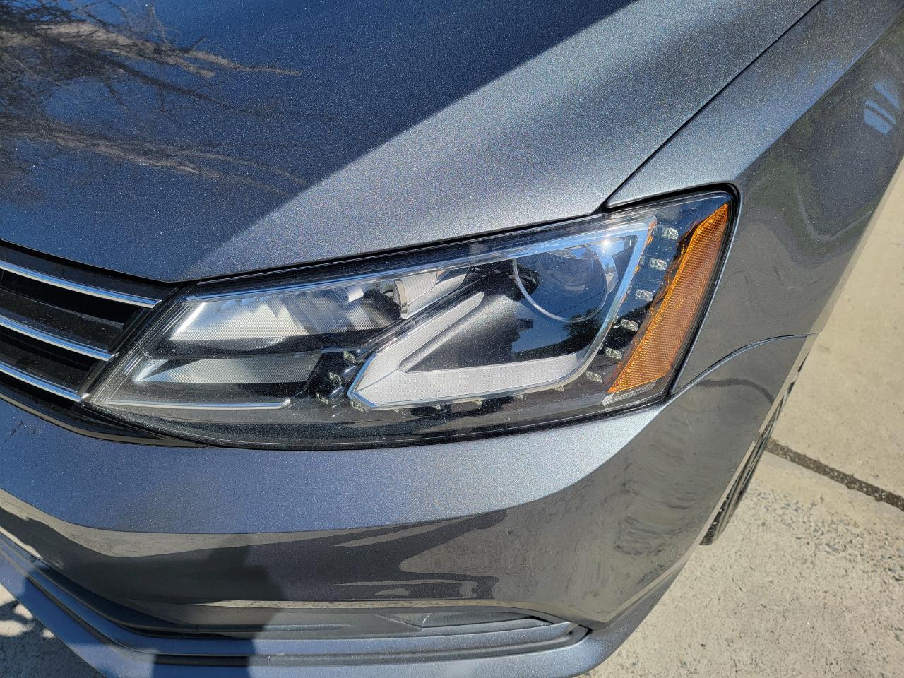 Volkswagen Jetta SE 6A 2016