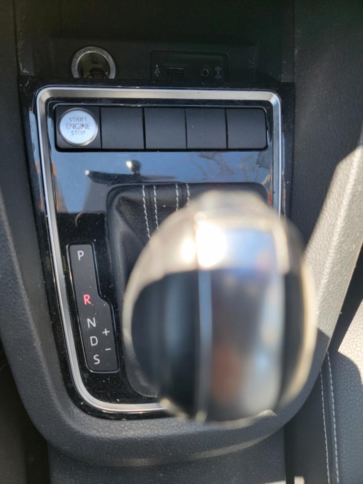 Volkswagen Jetta SE 6A 2016