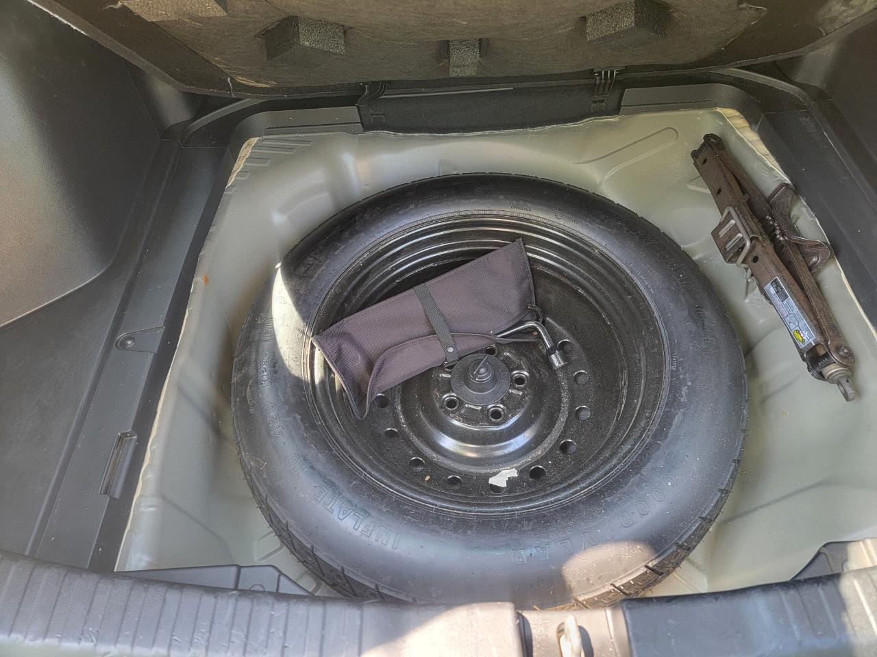 Honda CR-V LX 4WD 5-Speed AT 2014