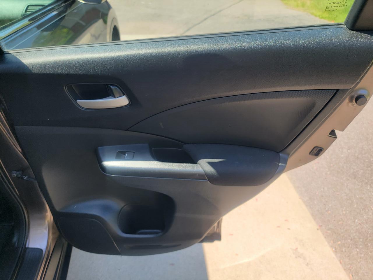 Honda CR-V LX 4WD 5-Speed AT 2014