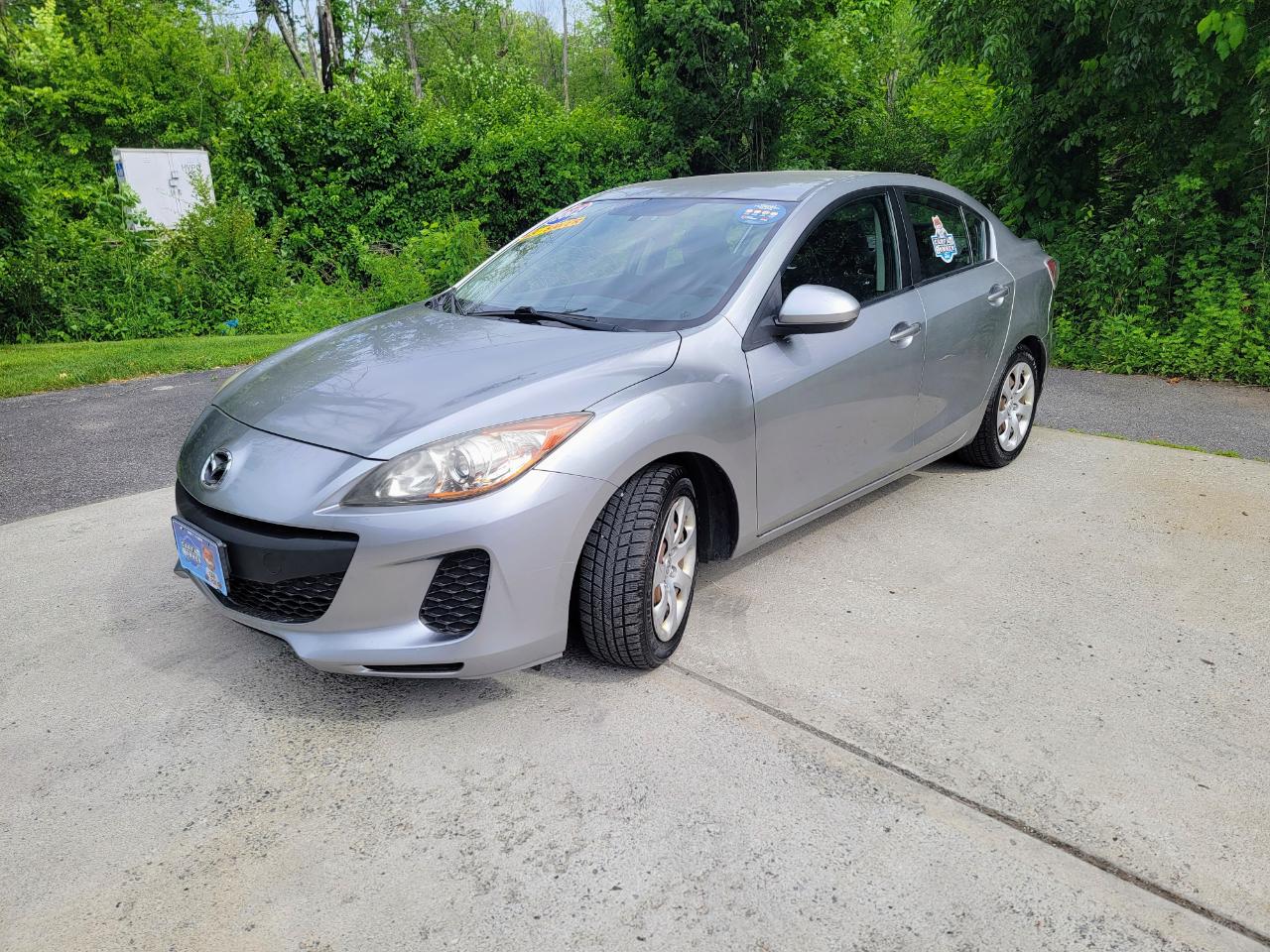 Mazda MAZDA3 i Sport 4-Door 2012