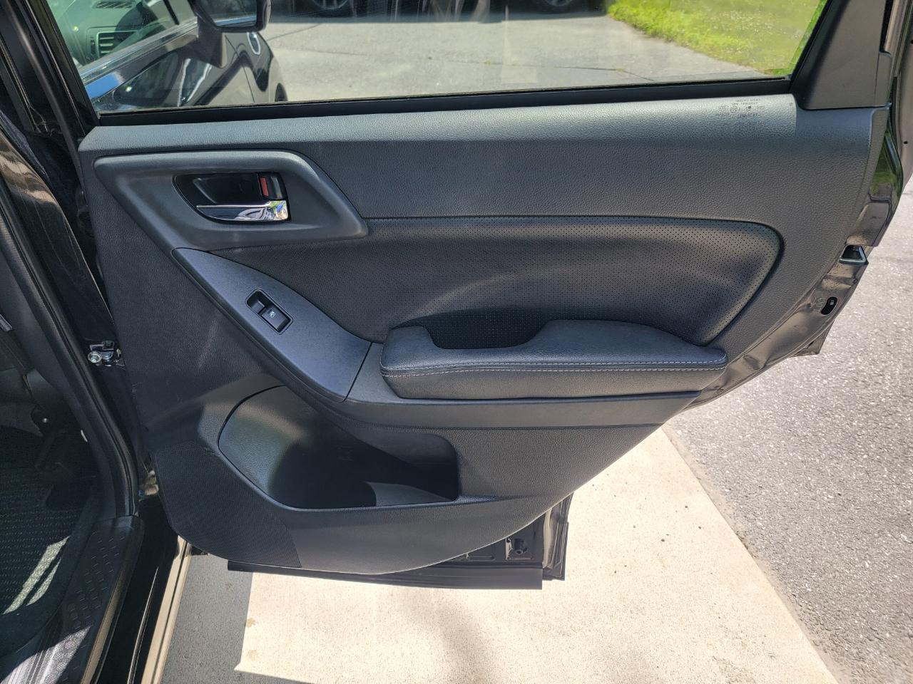 Subaru Forester 2.5i Limited 2016
