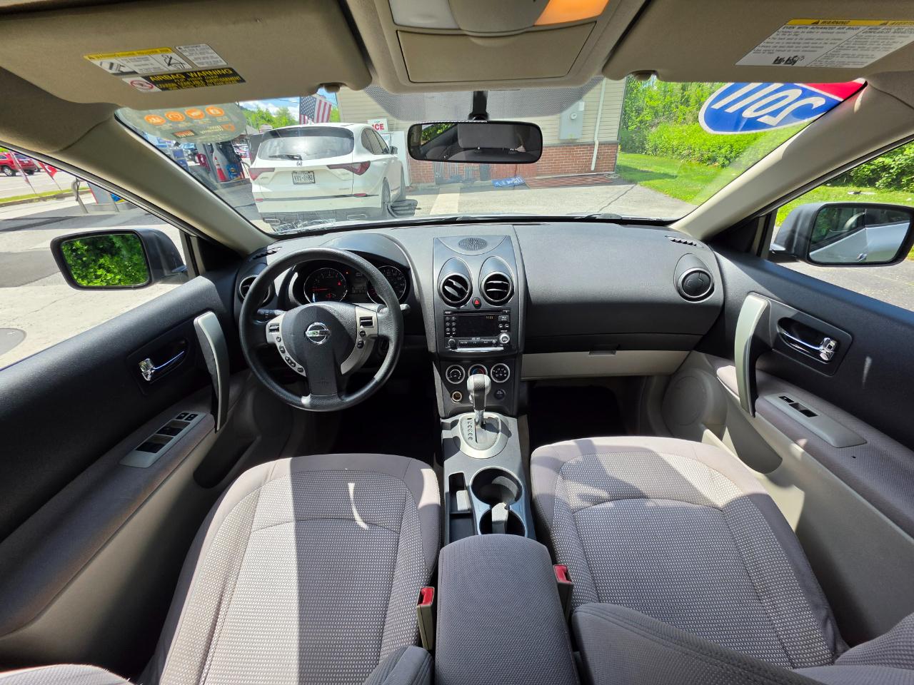Nissan Rogue S AWD 2011