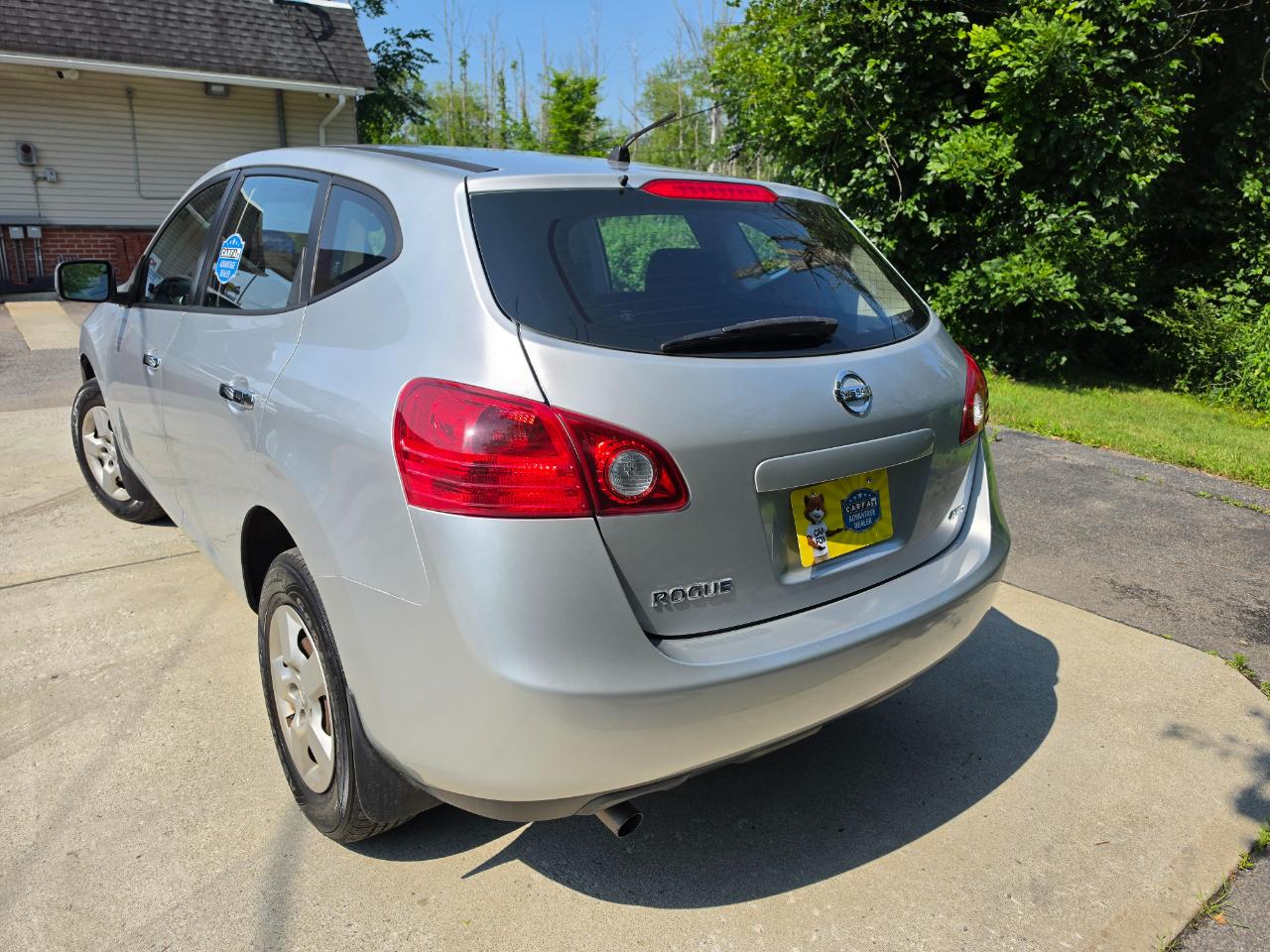Nissan Rogue S AWD 2010