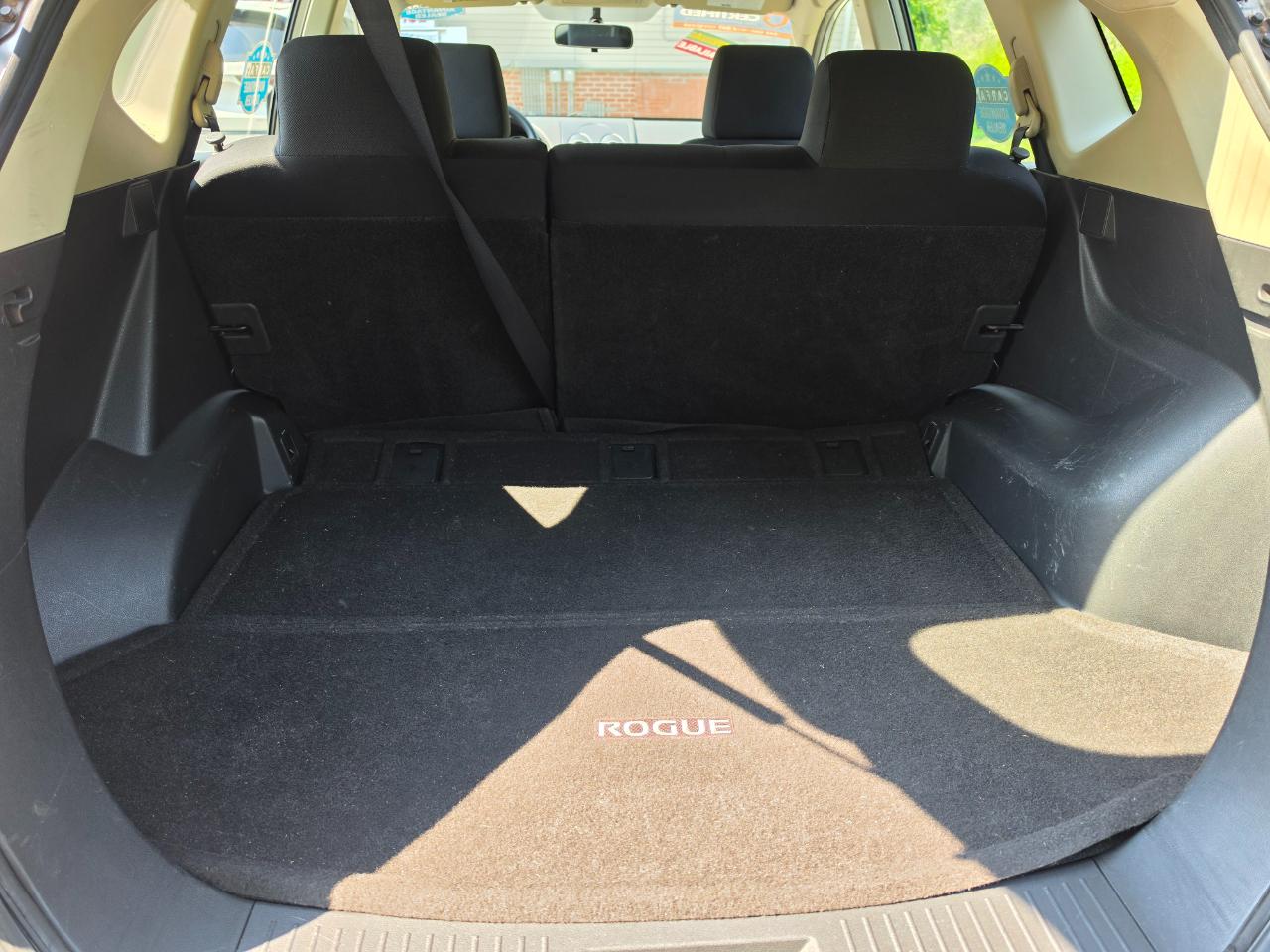 Nissan Rogue S AWD 2010