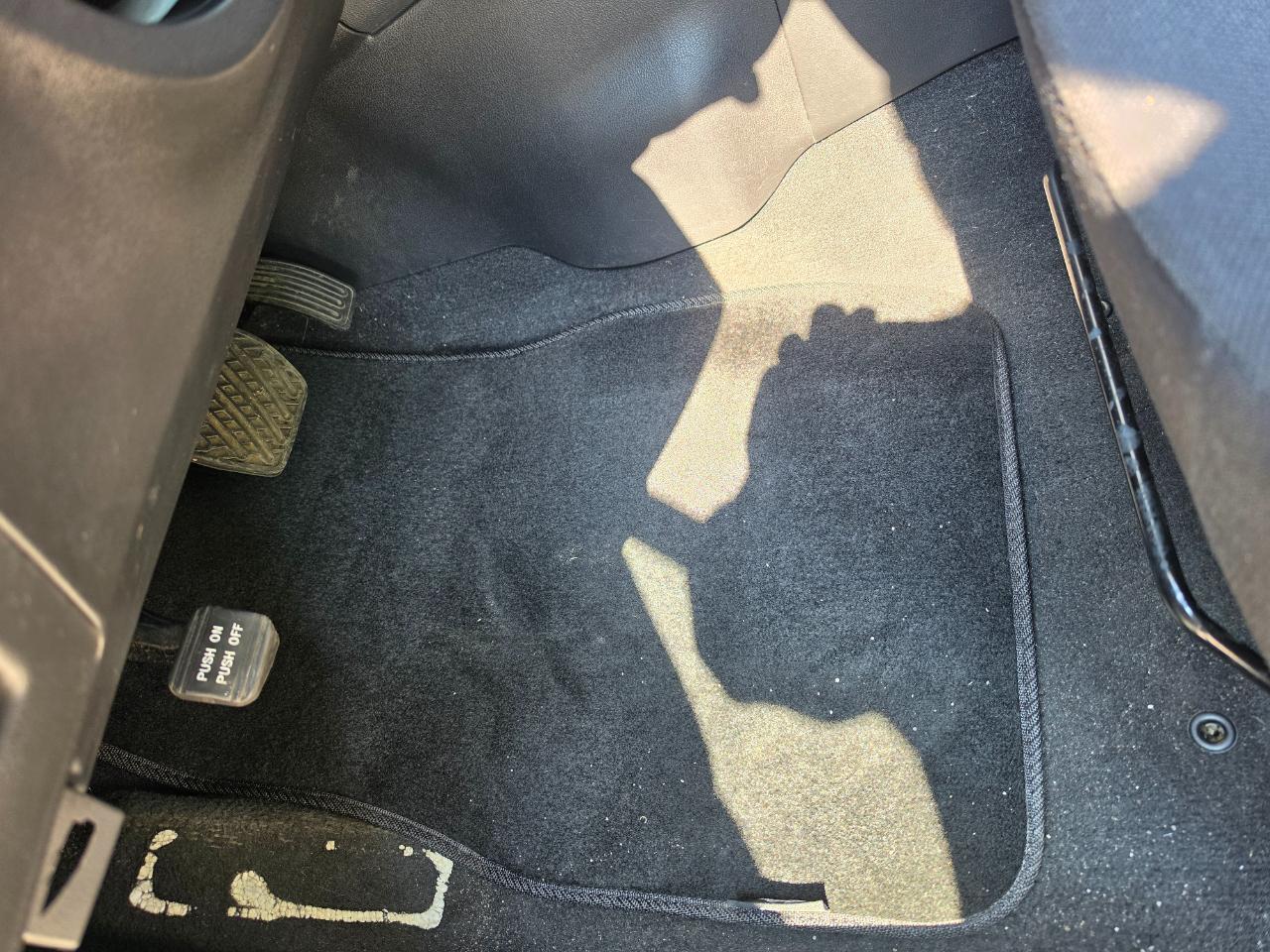 Nissan Rogue S AWD 2010