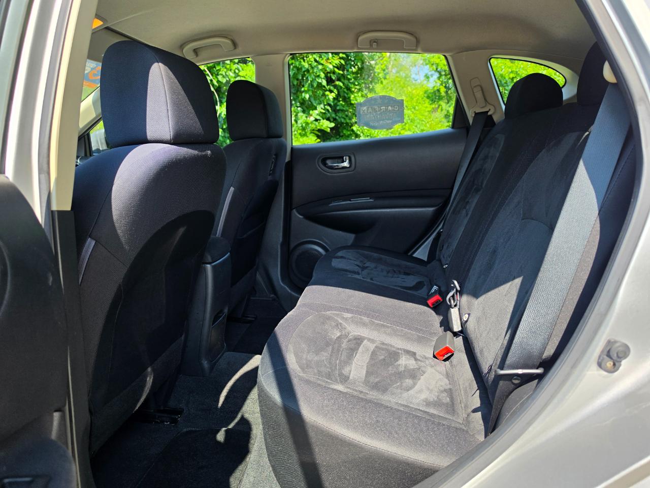 Nissan Rogue S AWD 2010