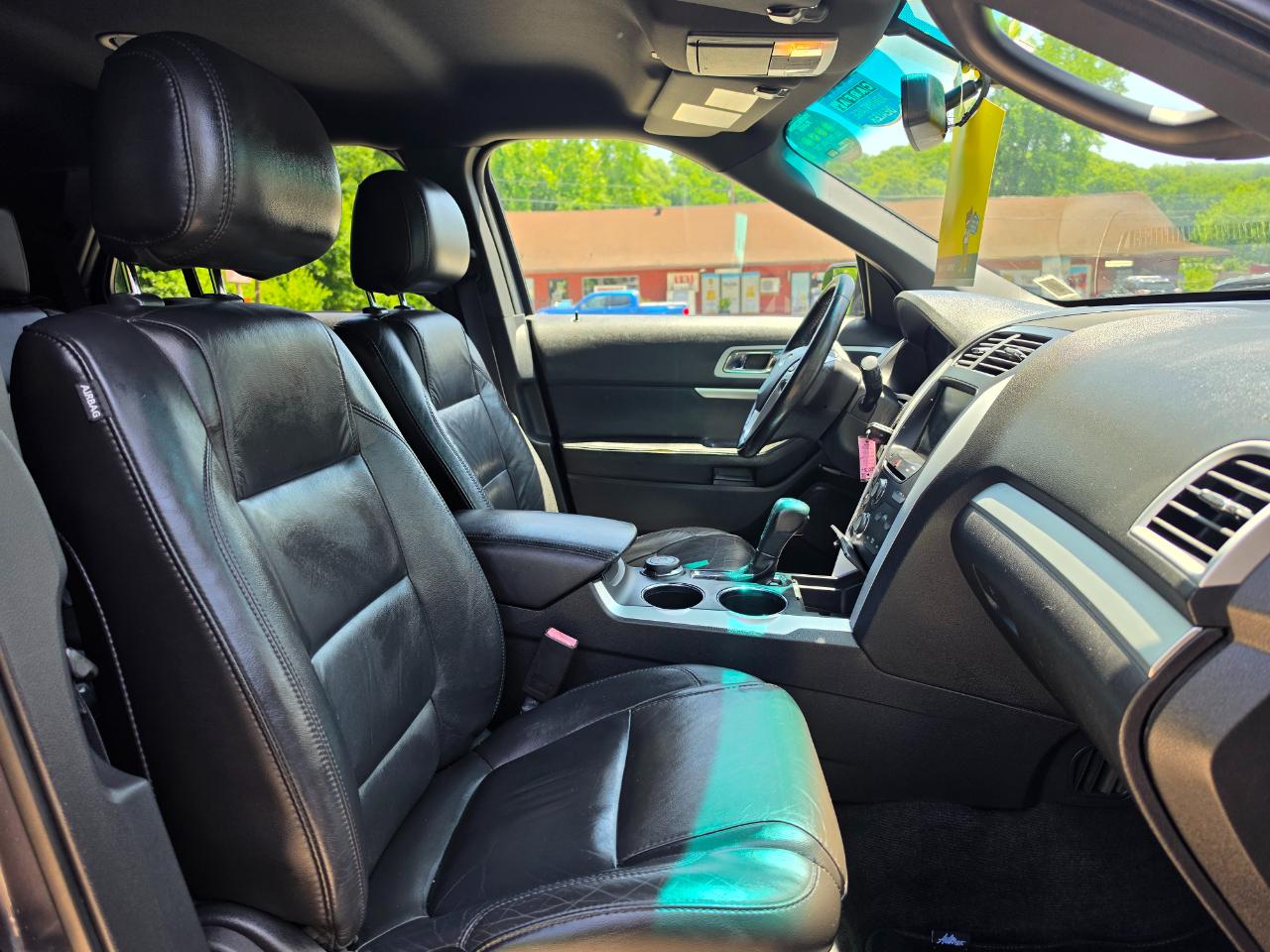 Ford Explorer XLT 4WD 2014