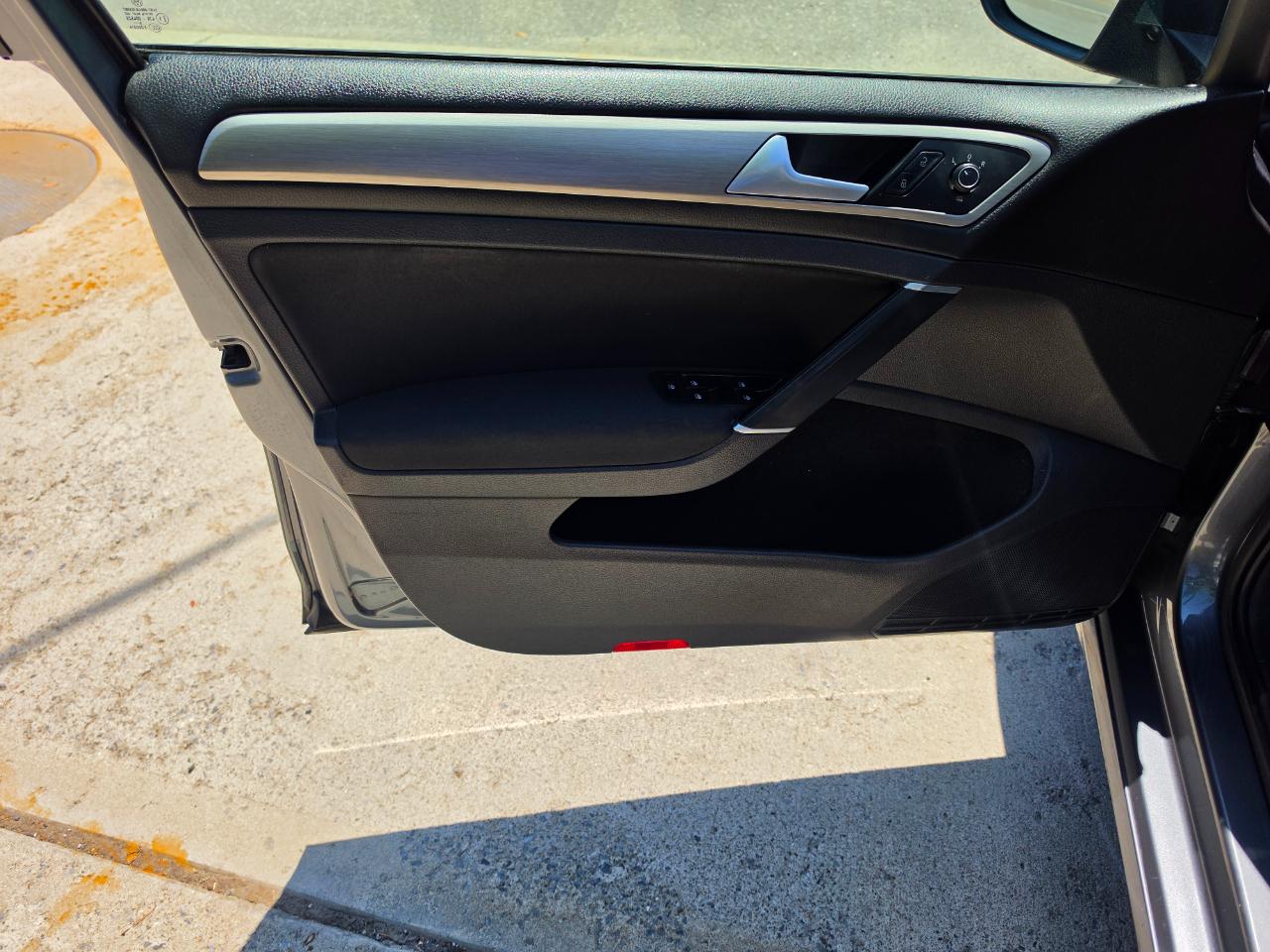 Volkswagen Golf TSI S 5M 2016