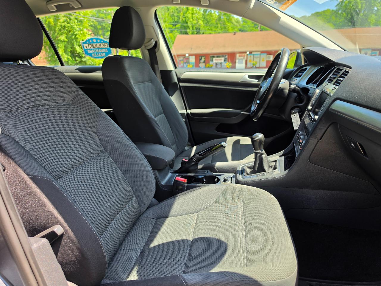 Volkswagen Golf TSI S 5M 2016