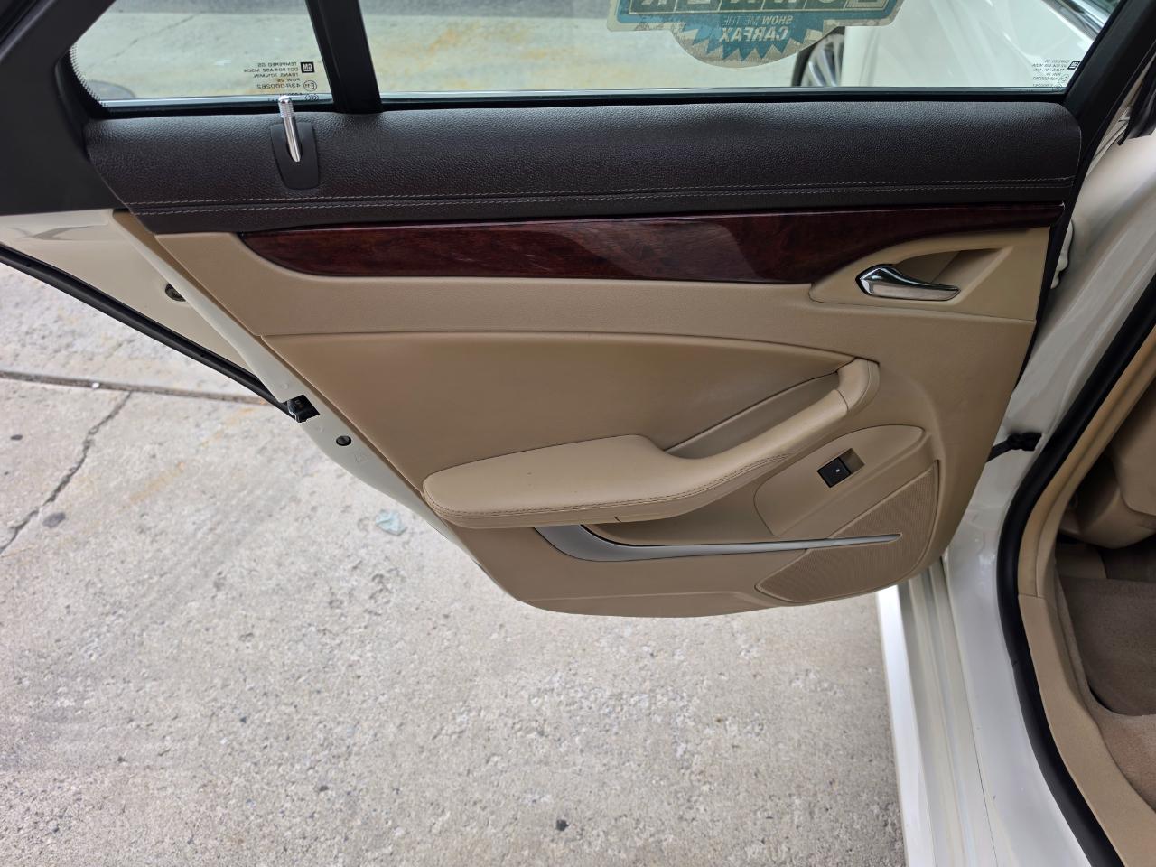 Cadillac CTS 3.6L Premium AWD w/Navi 2011