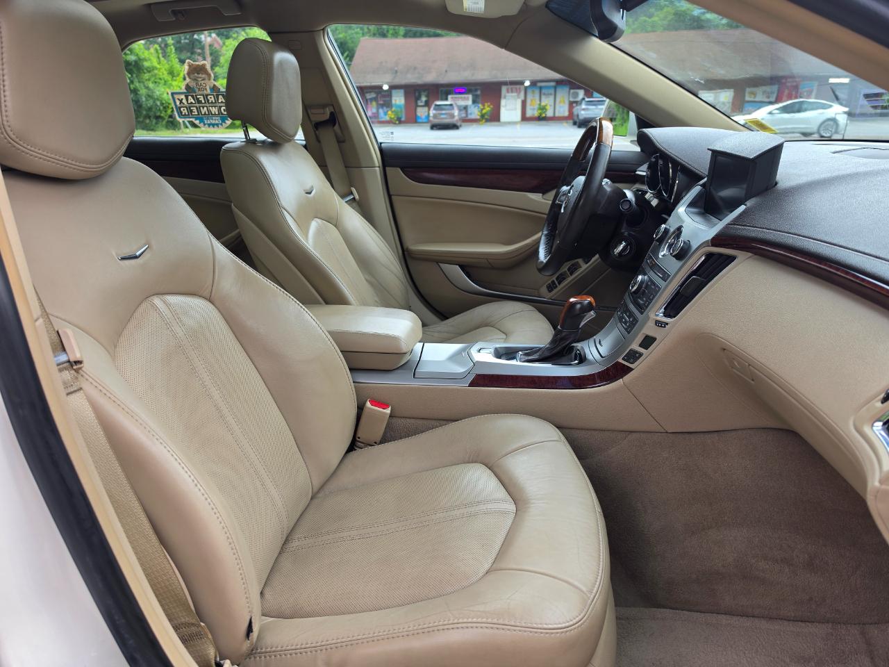 Cadillac CTS 3.6L Premium AWD w/Navi 2011