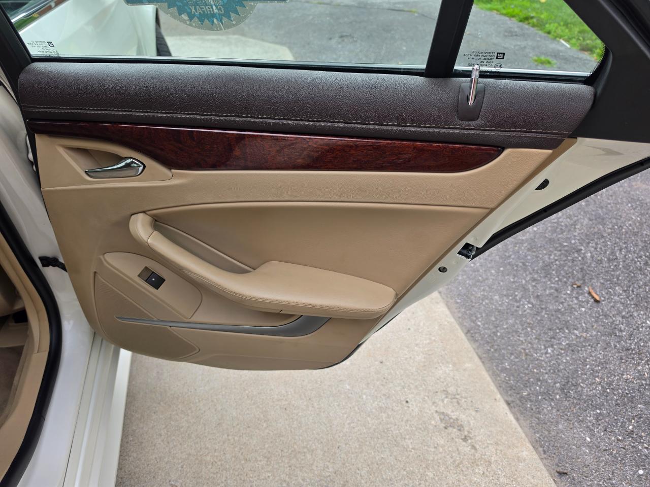 Cadillac CTS 3.6L Premium AWD w/Navi 2011
