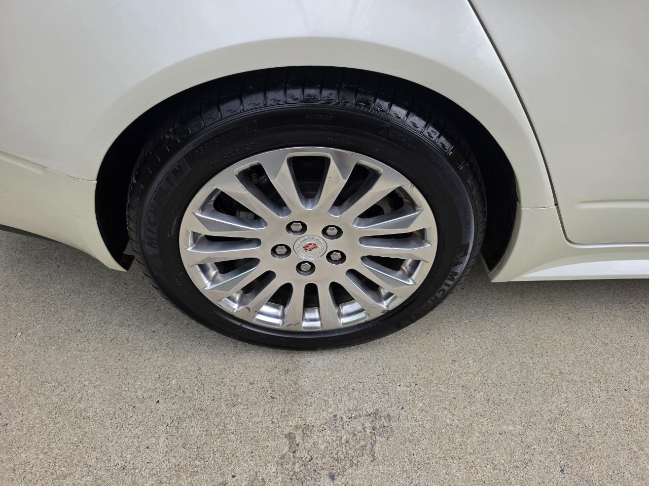Cadillac CTS 3.6L Premium AWD w/Navi 2011