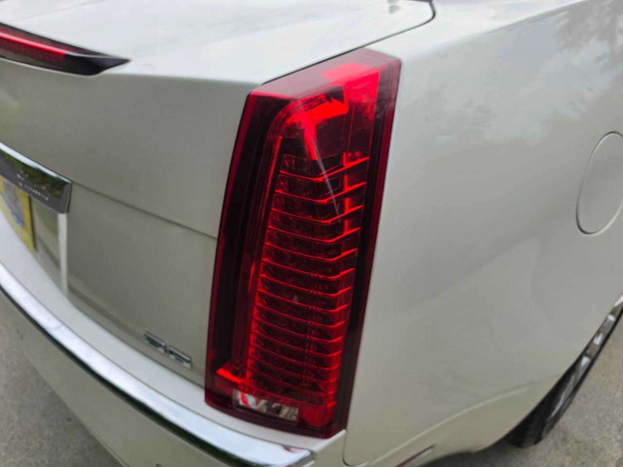 Cadillac CTS 3.6L Premium AWD w/Navi 2011