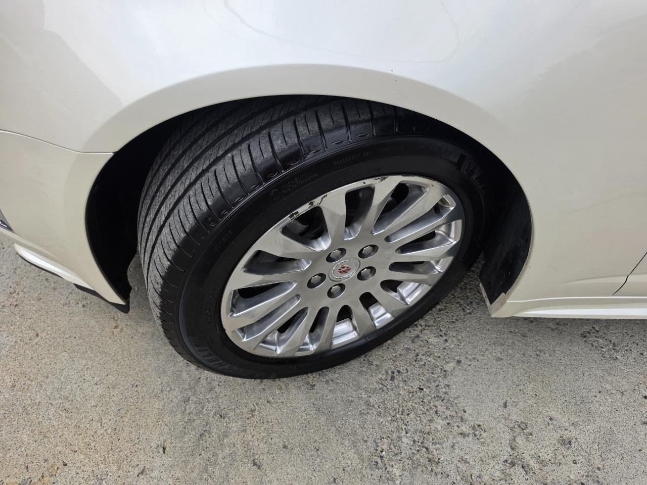 Cadillac CTS 3.6L Premium AWD w/Navi 2011