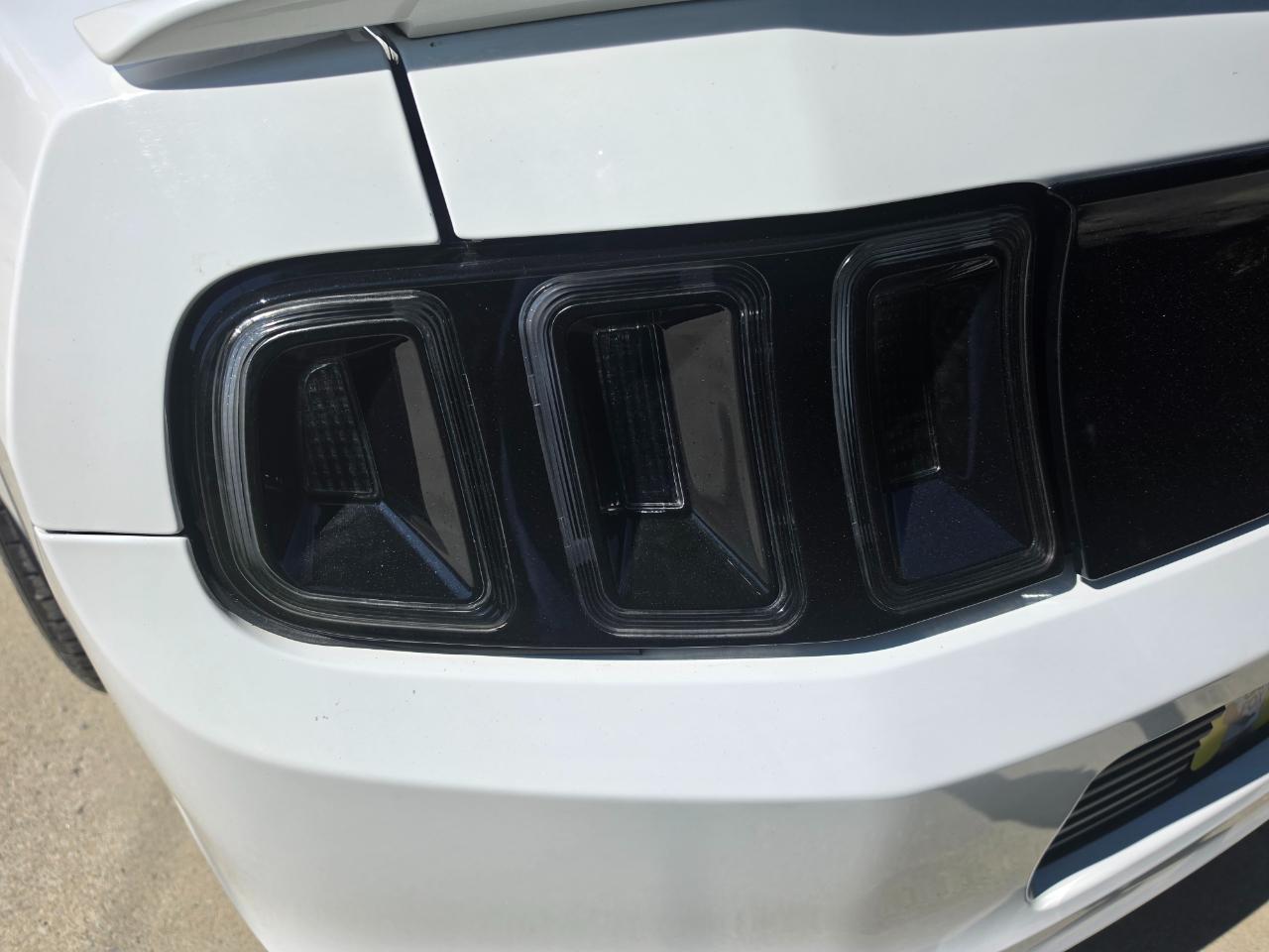 Ford Mustang V6 Convertible 2014