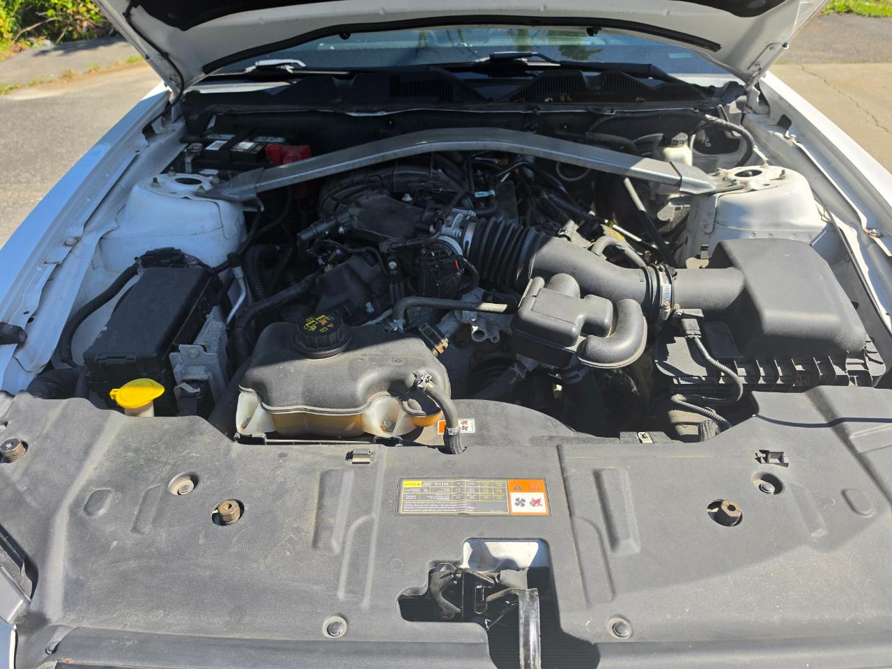 Ford Mustang V6 Convertible 2014