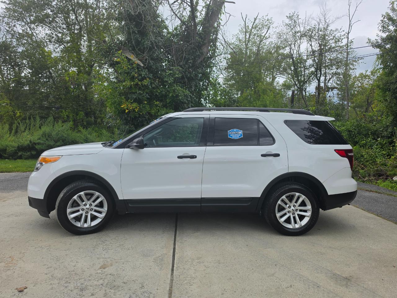 Ford Explorer Base 4WD 2015