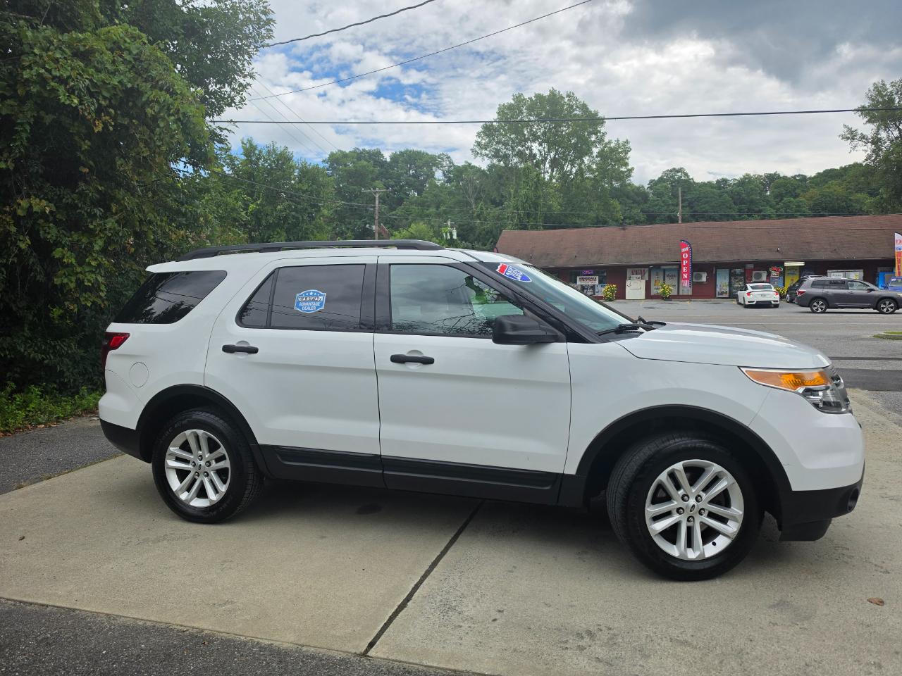 Ford Explorer Base 4WD 2015
