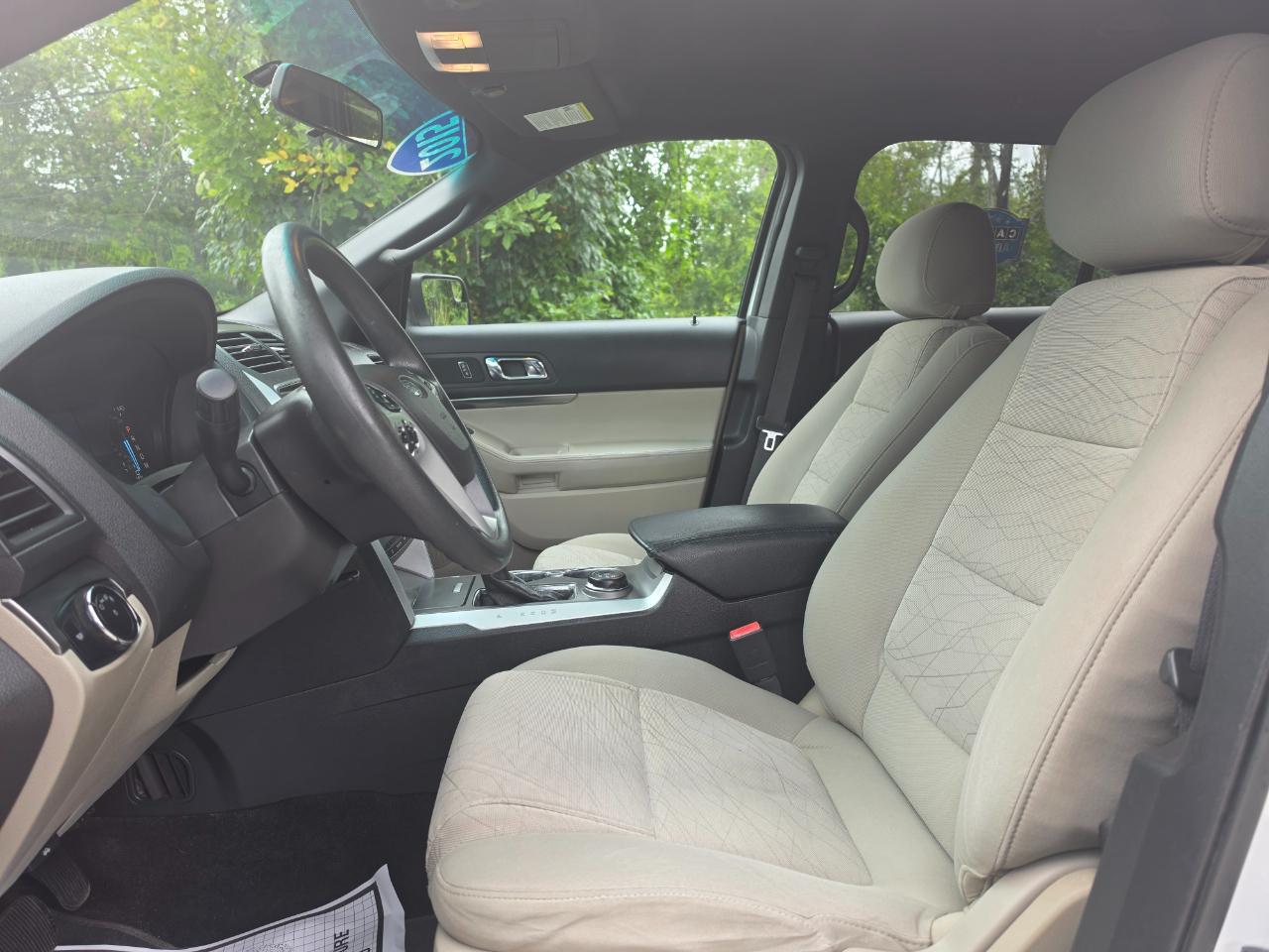 Ford Explorer Base 4WD 2015