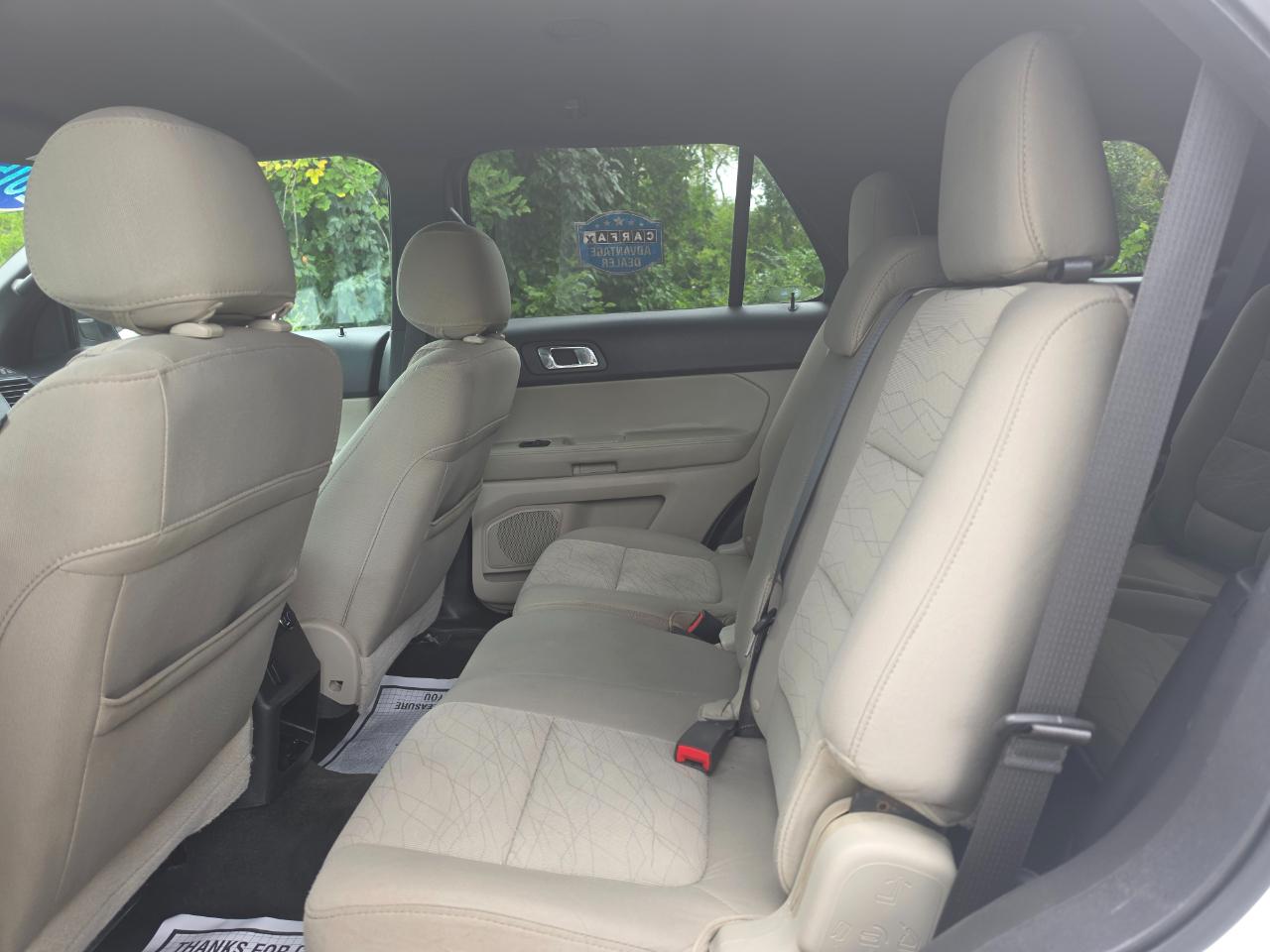 Ford Explorer Base 4WD 2015