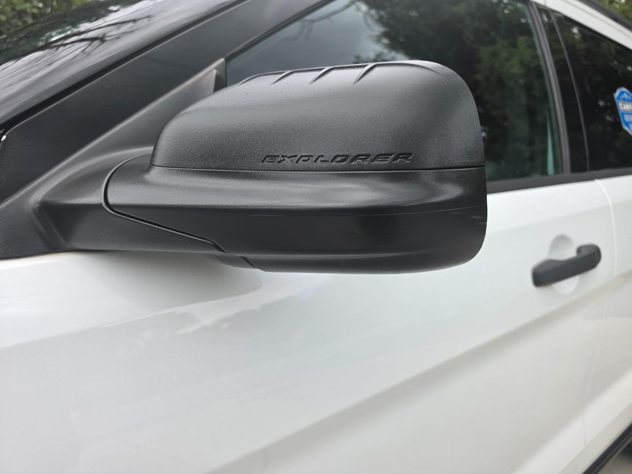 Ford Explorer Base 4WD 2015