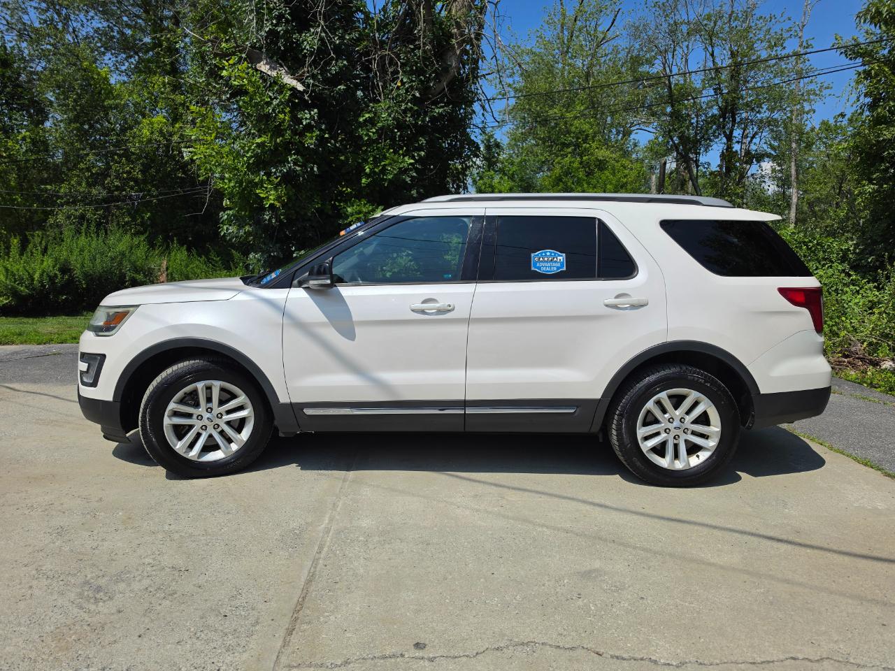 Ford Explorer XLT FWD 2017
