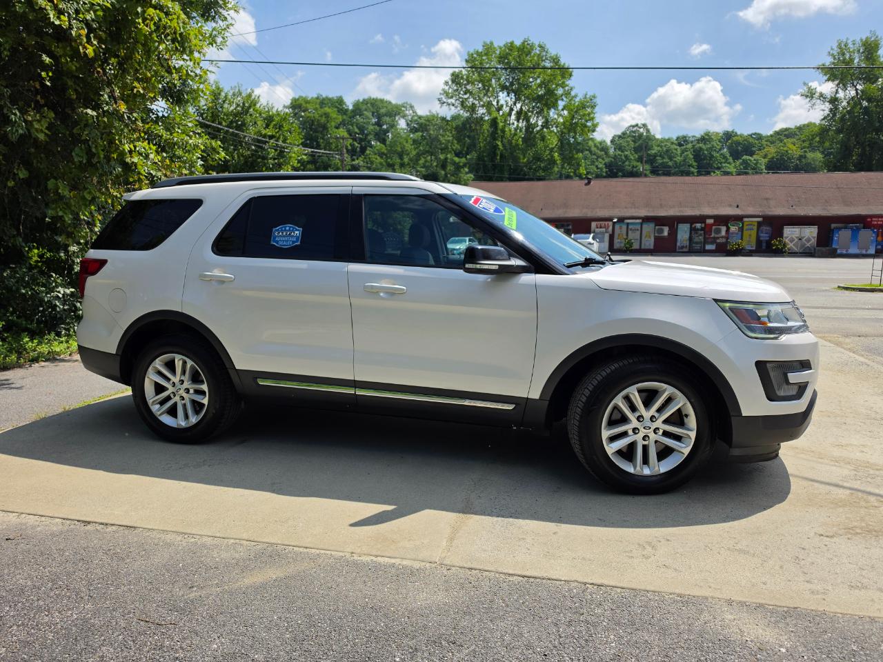 Ford Explorer XLT FWD 2017