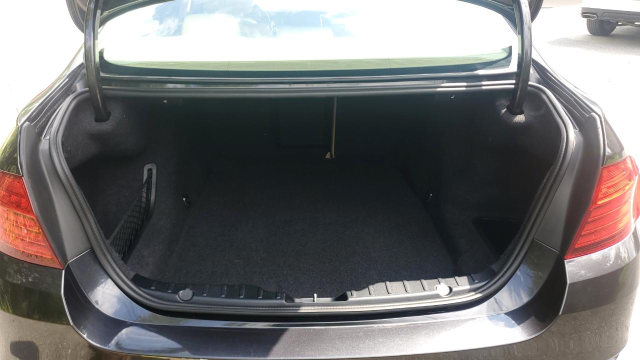 BMW 5-Series 528i xDrive 2015
