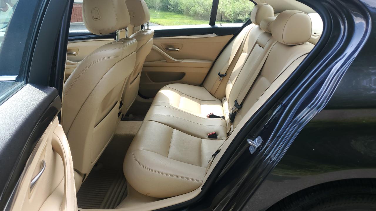 BMW 5-Series 528i xDrive 2015