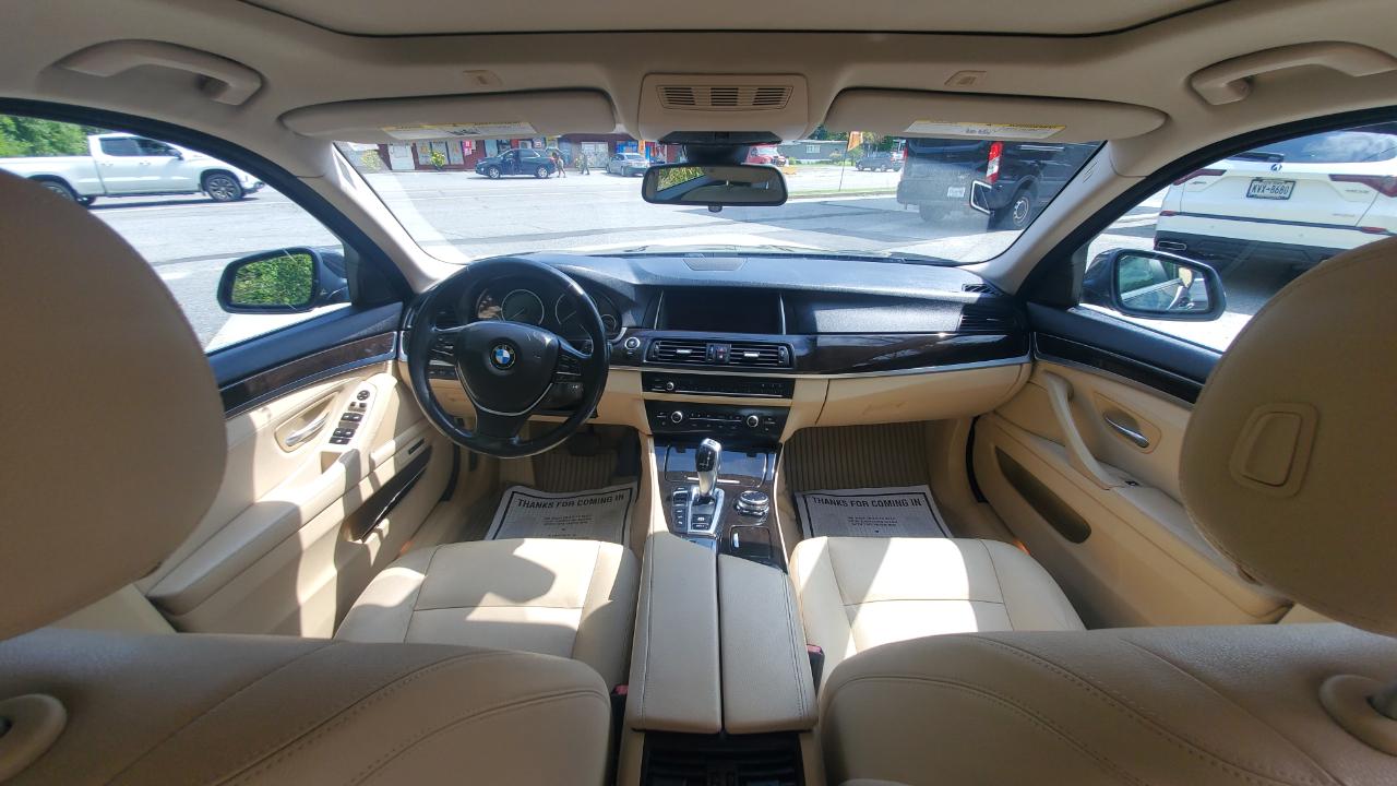 BMW 5-Series 528i xDrive 2015