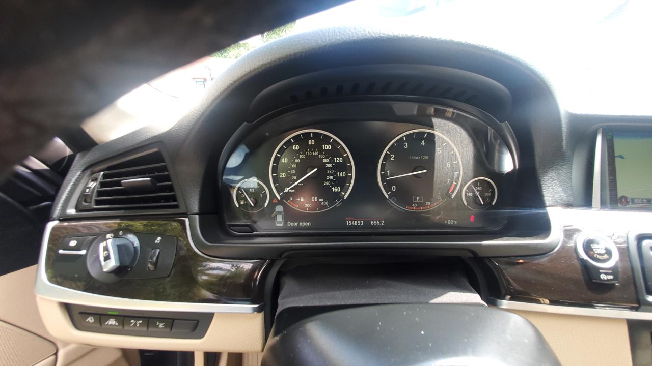 BMW 5-Series 528i xDrive 2015
