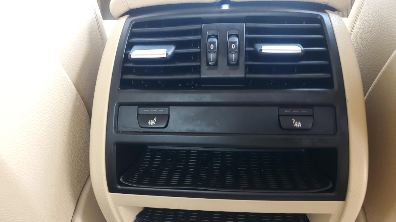 BMW 5-Series 528i xDrive 2015