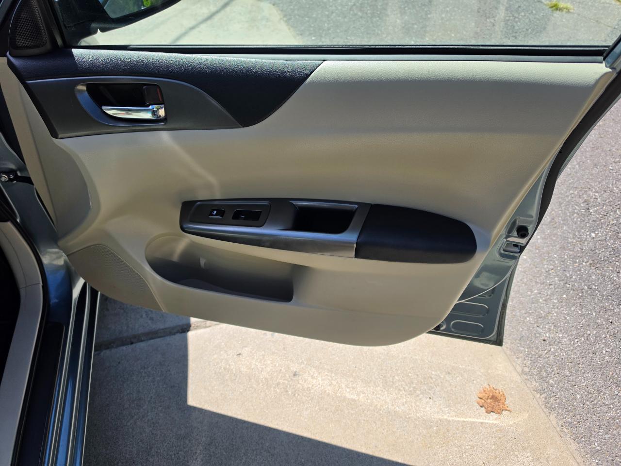 Subaru Impreza Outback Sport 2011