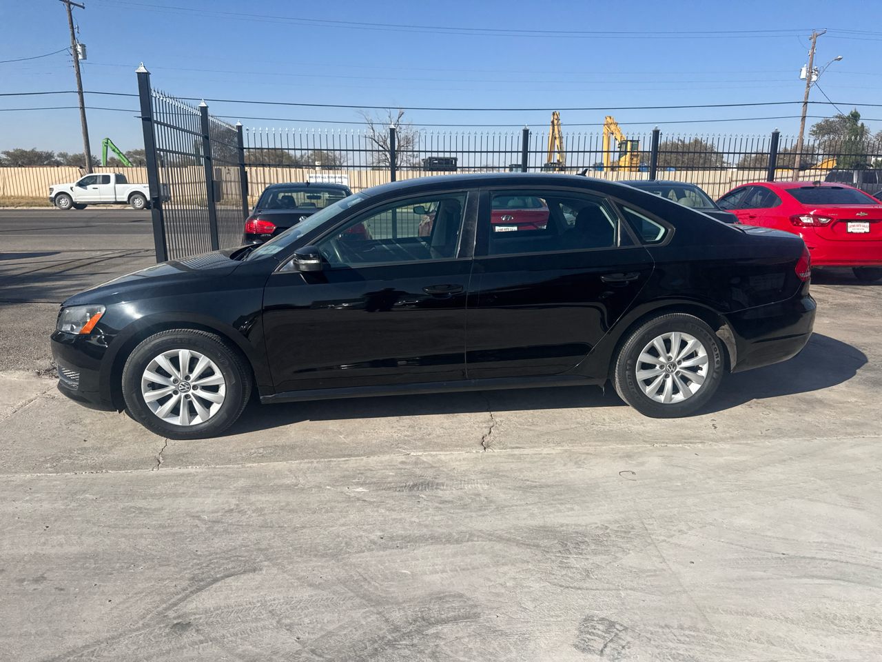 Volkswagen Passat 2.5L S 2013 Volkswagen Passat 2.5L S 2013