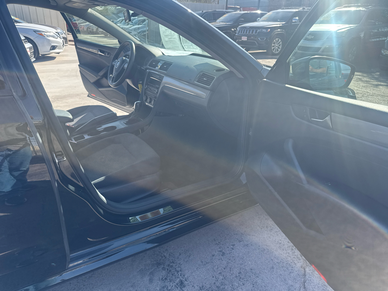 Volkswagen Passat 2.5L S 2013 Volkswagen Passat 2.5L S 2013