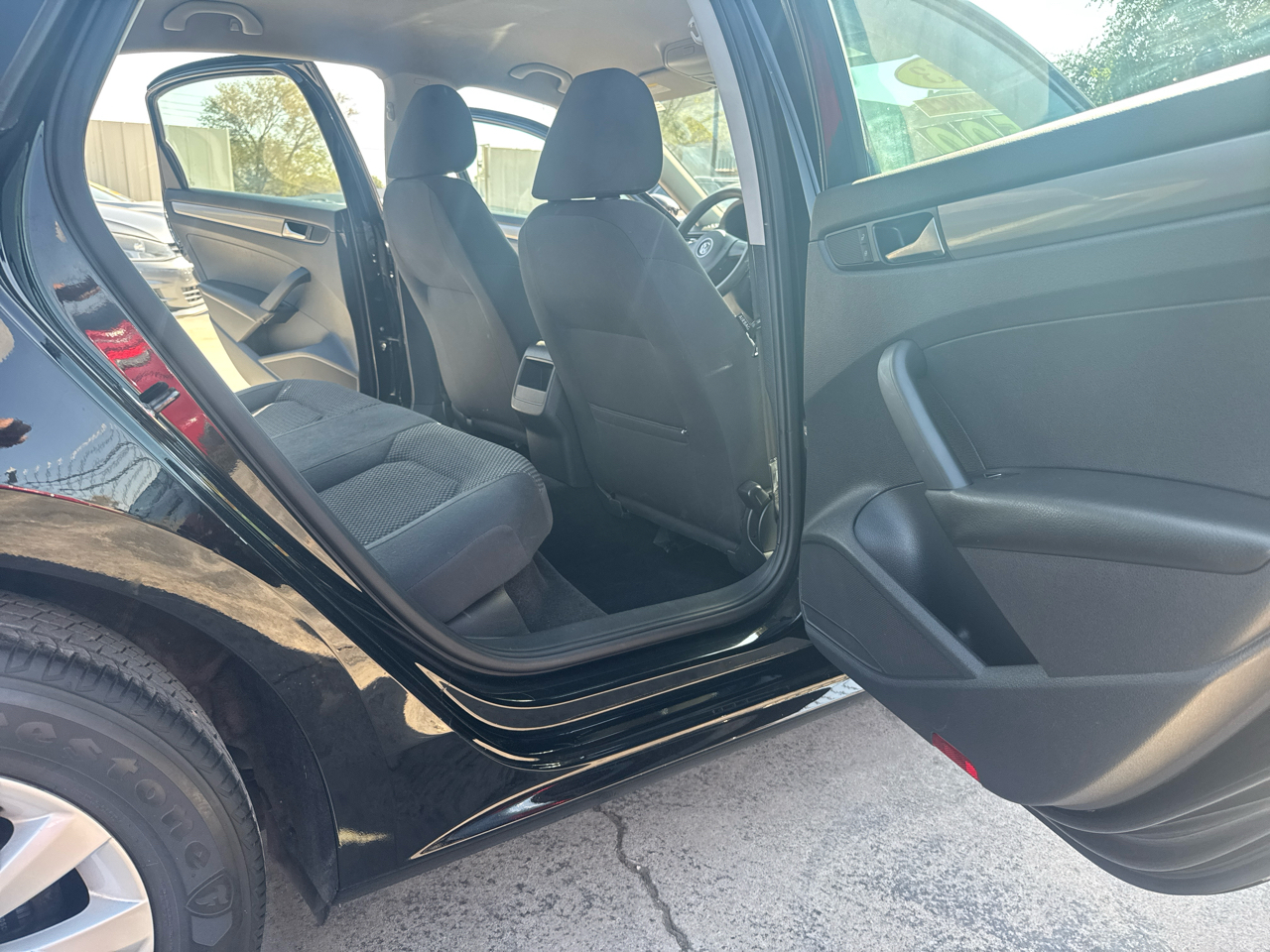 Volkswagen Passat 2.5L S 2013 Volkswagen Passat 2.5L S 2013