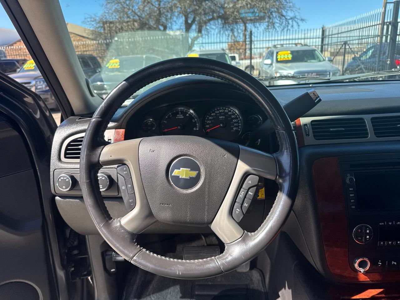 Chevrolet Avalanche LTZ 4WD 2011